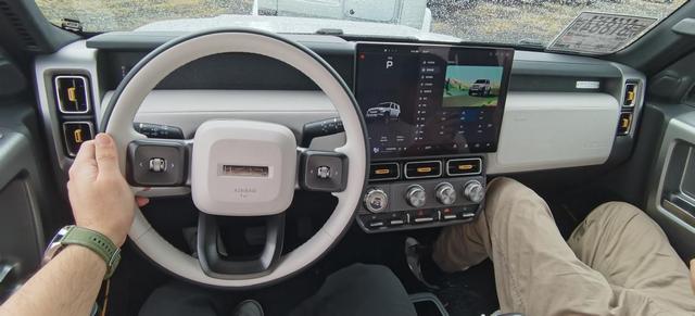 想買iCAR V23？廠家人員透露新消息，量產車型會更完善-有駕